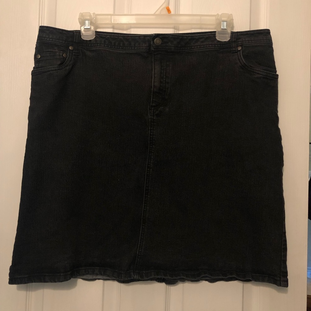 Black Denim Skirt (Plus Size)